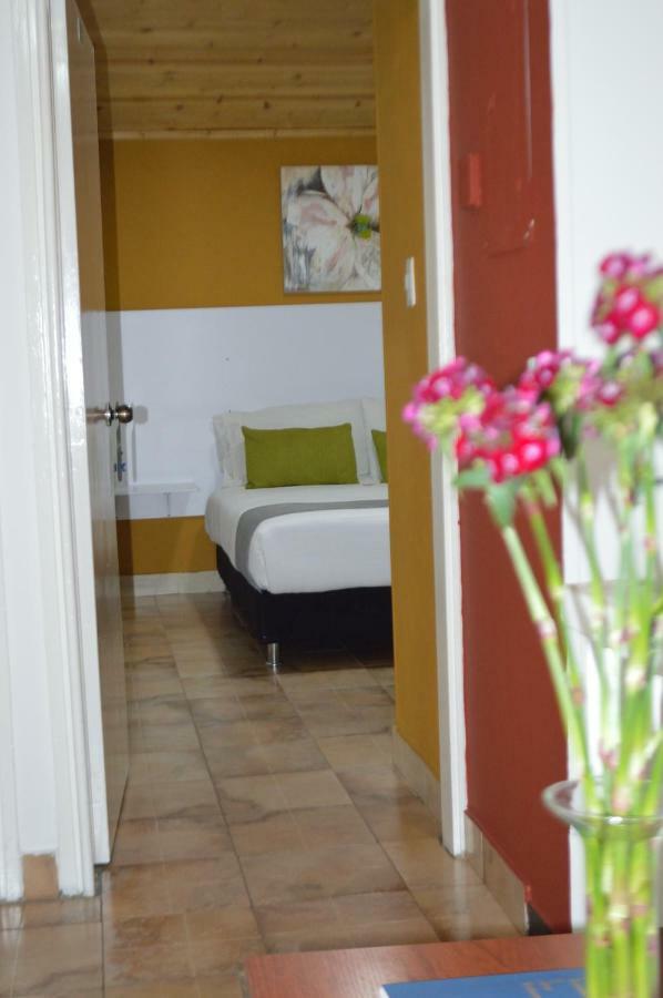 Hotel Casa Normandia Μπογκοτά Εξωτερικό φωτογραφία